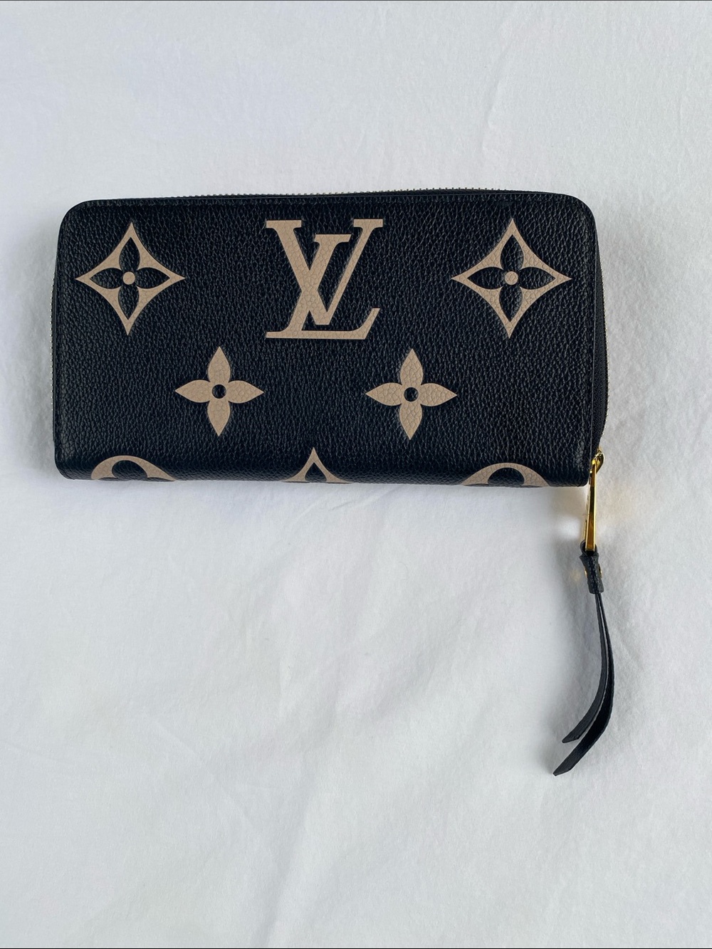 LOUIS VUITTON Empreinte Monogram Wallet